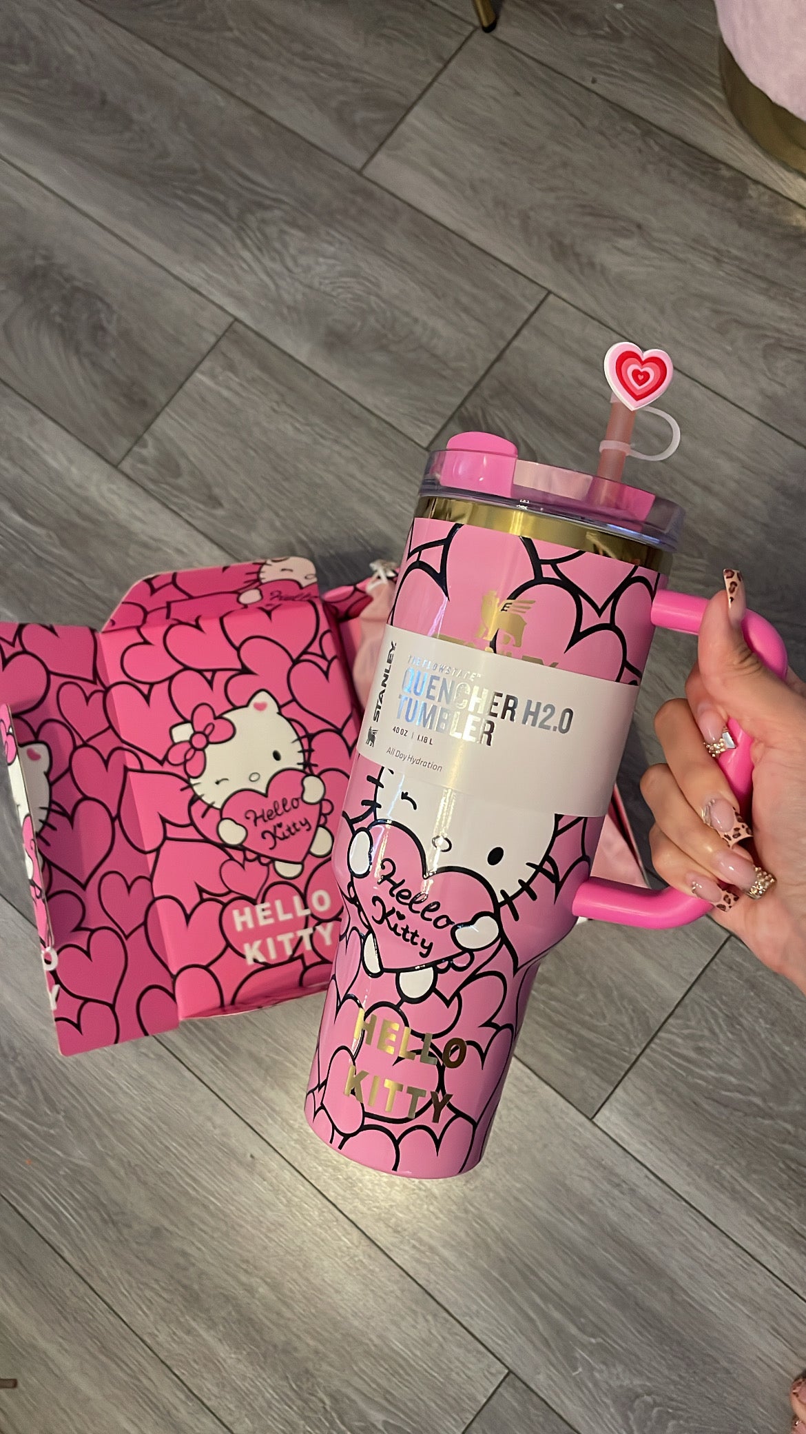 Kitty Hearts Tumblr 40 Oz Pink
